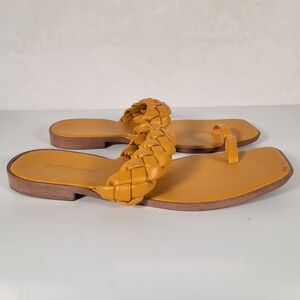 BCBGeneration Letti Toe Ring Sandal In Yellow, Size 9